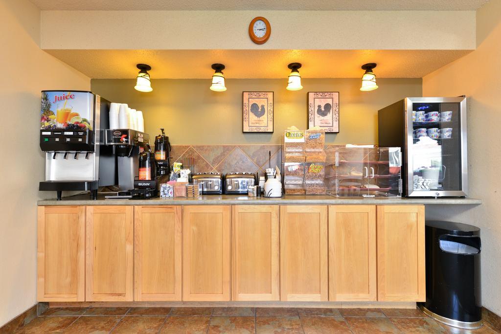 Super 8 By Wyndham Rapid City Extérieur photo